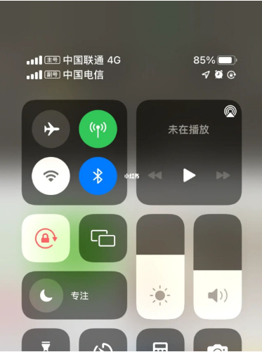 华阴苹果手机维修分享iPhone双卡信号解决办法 