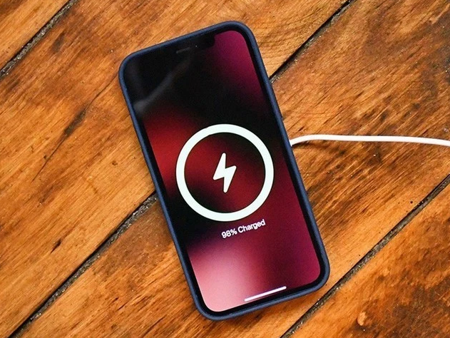 华阴苹果手机维修分享iPhone 12可以随便充电吗 